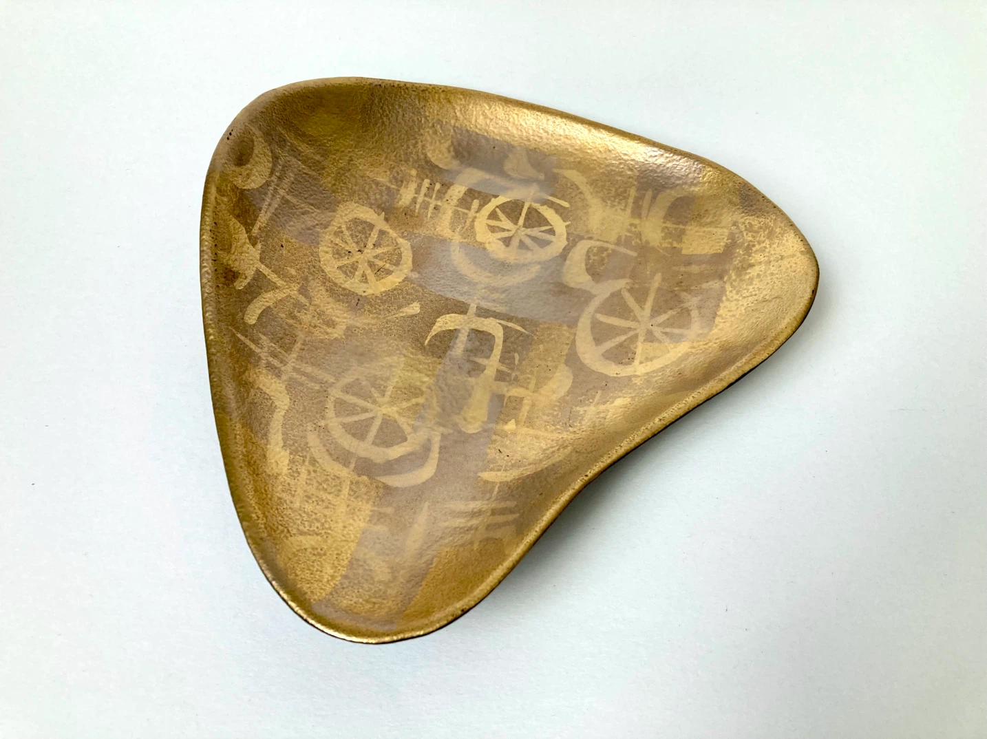 Vintage MCM 1960 Sascha Brastoff Gold Ceramic Art Plate - photo 4