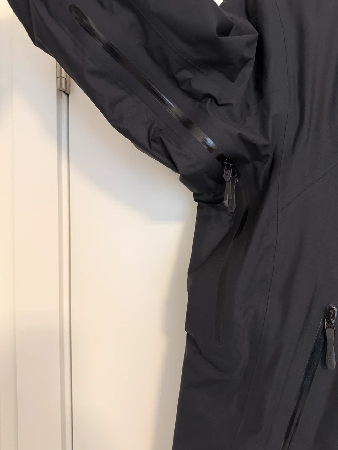Arc'teryx Beta Insulated Jacket Women's - Black - Small - photo 2