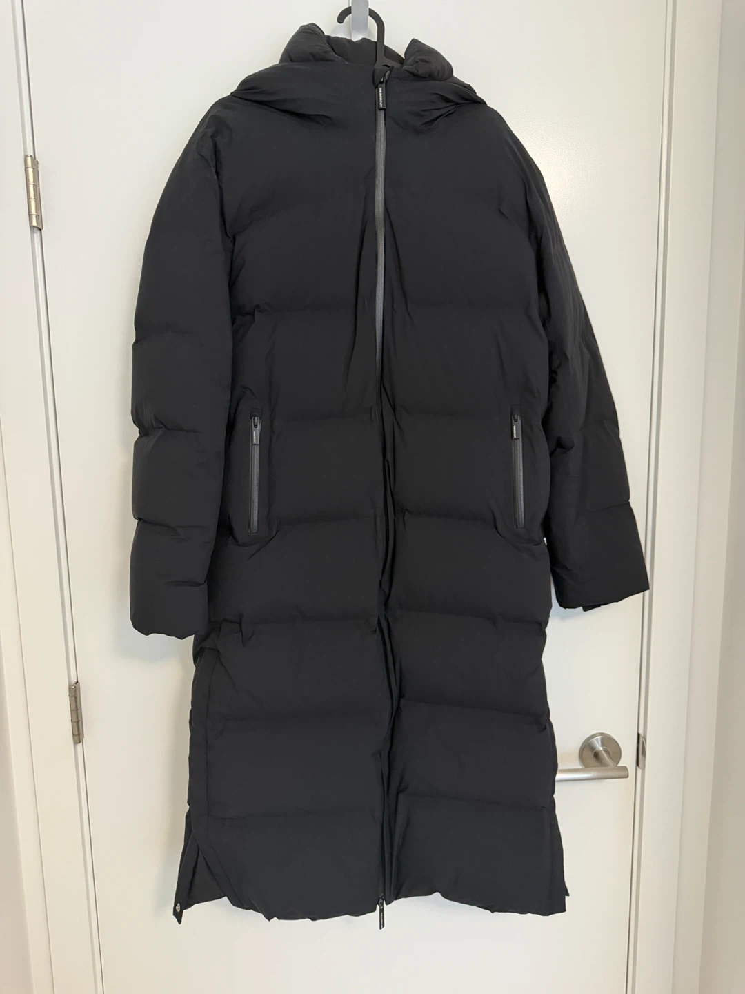 Aritzia The Super Puff2O Long Puffer Jacket rainstop