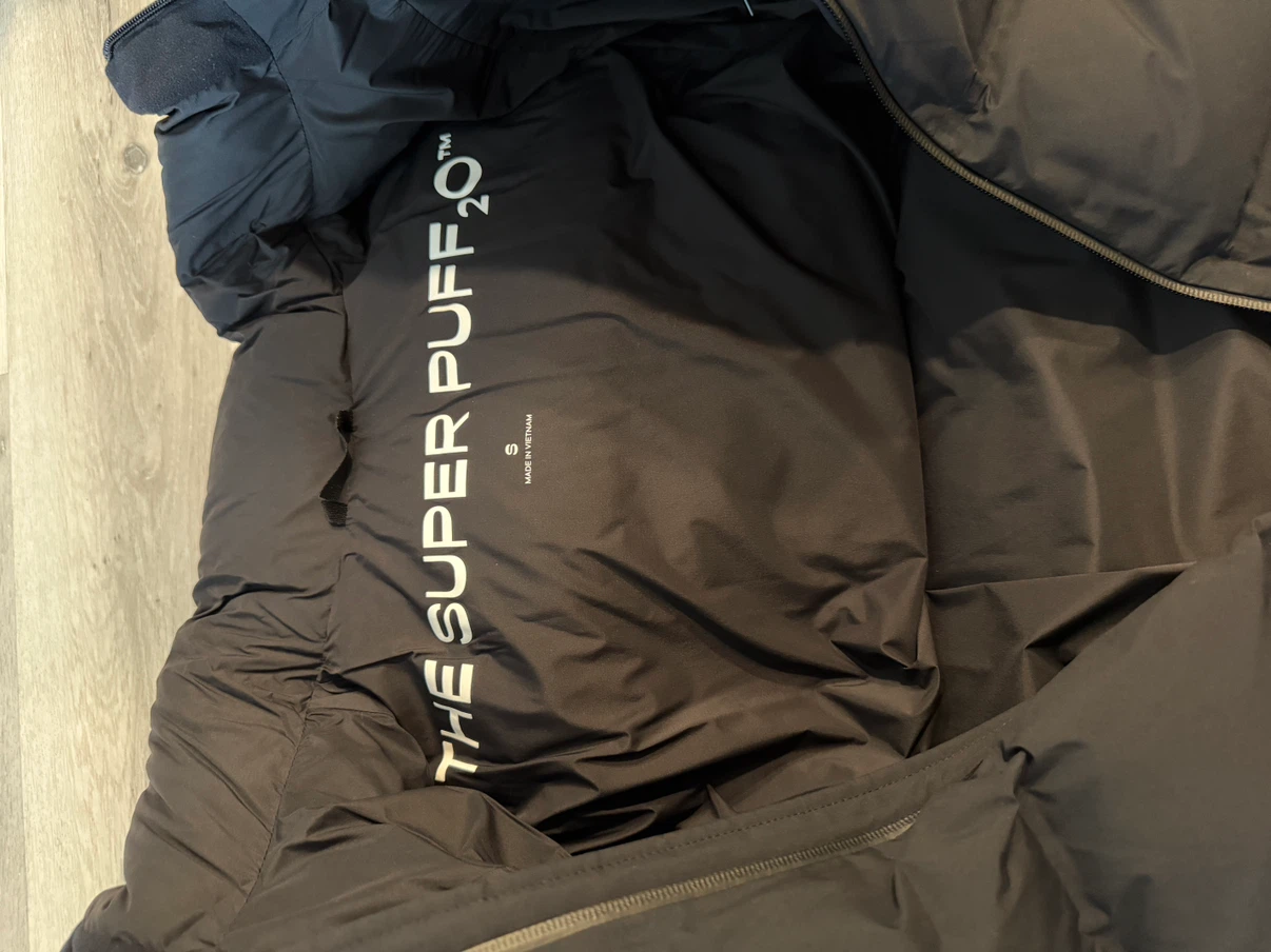 Aritzia The Super Puff2O Long Puffer Jacket rainstop - photo 3