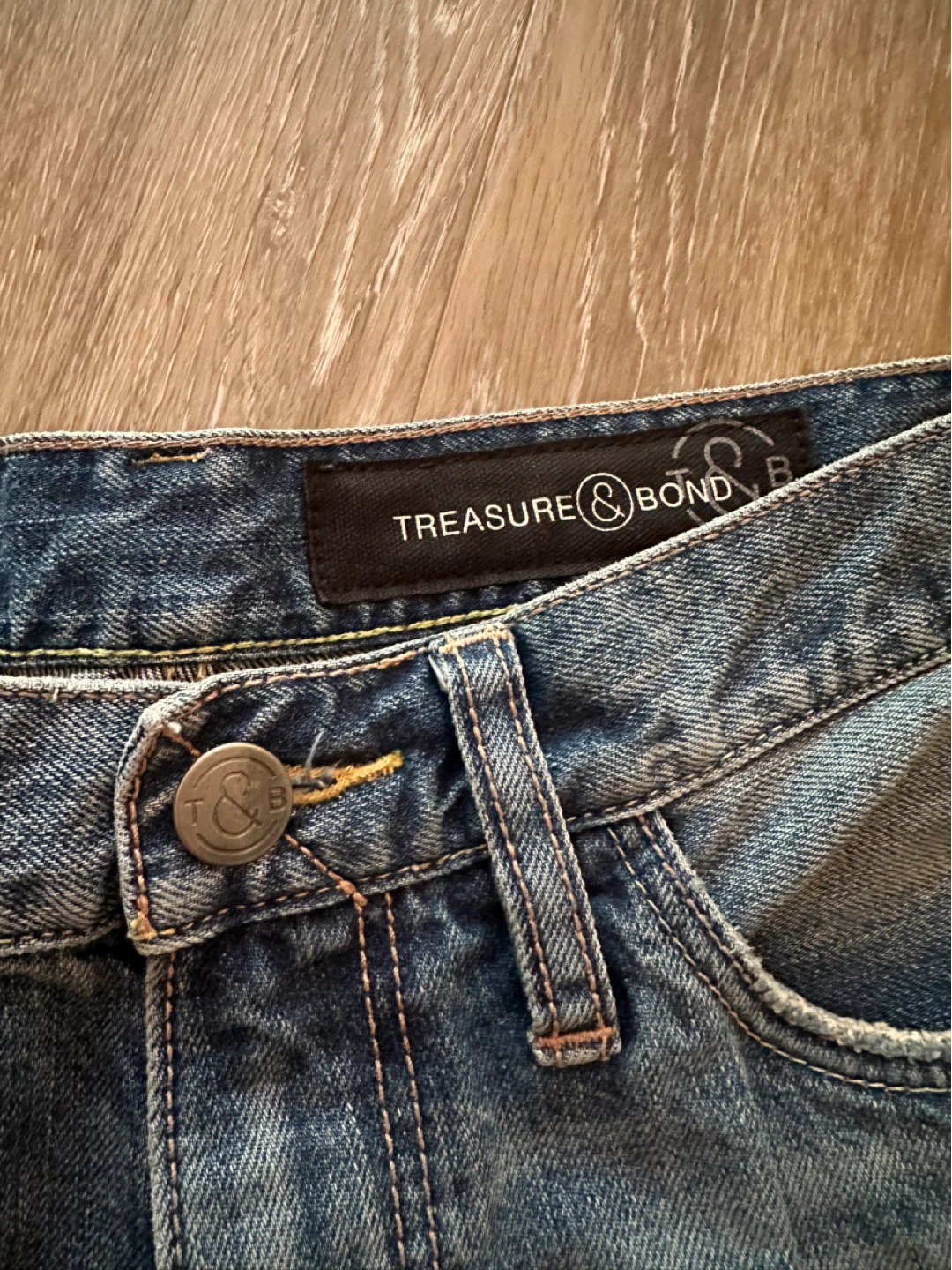 Treasure & Bond Distressed Jeans 29x28 - photo 2
