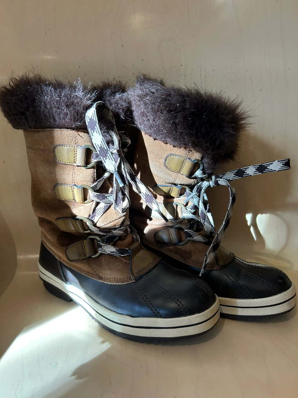 London Fog Women's Winter Boots size 7