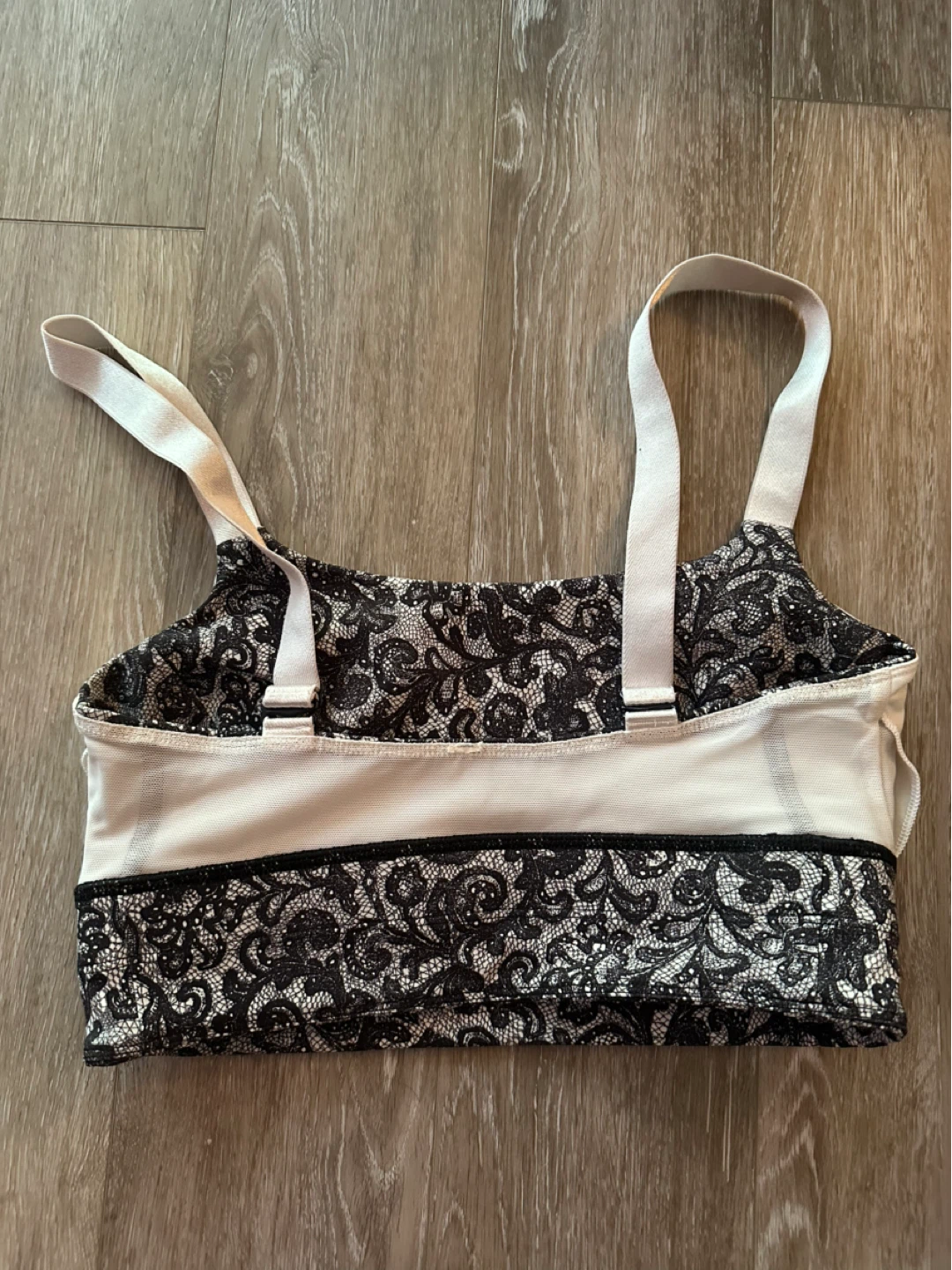 Lululemon Black and White Lace Print Sports Bra XS/S - photo 4