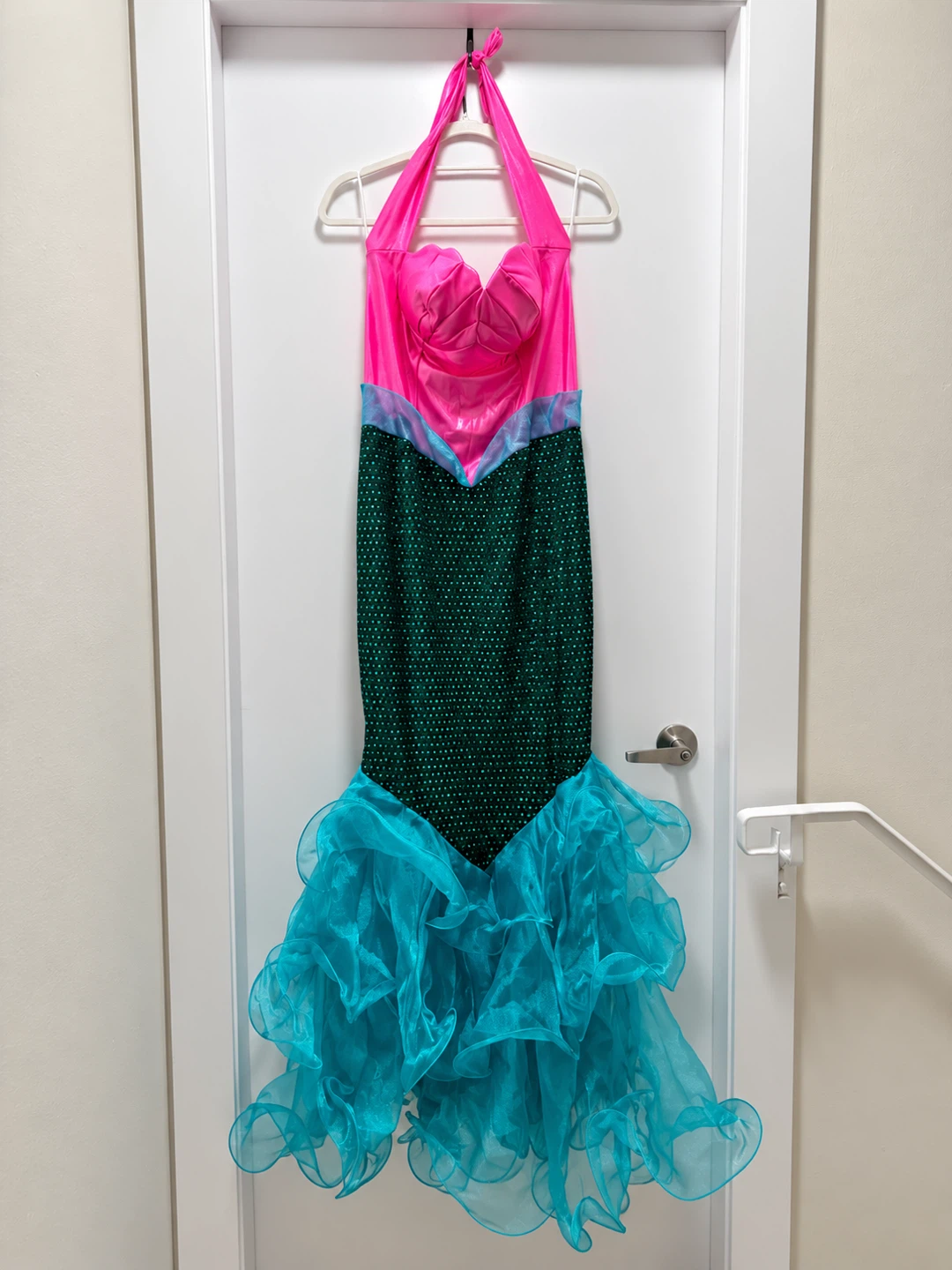 Adult woman’s mermaid costume size large brand new without tags