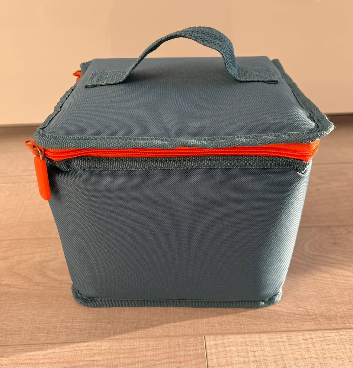 High-performance cooler bag