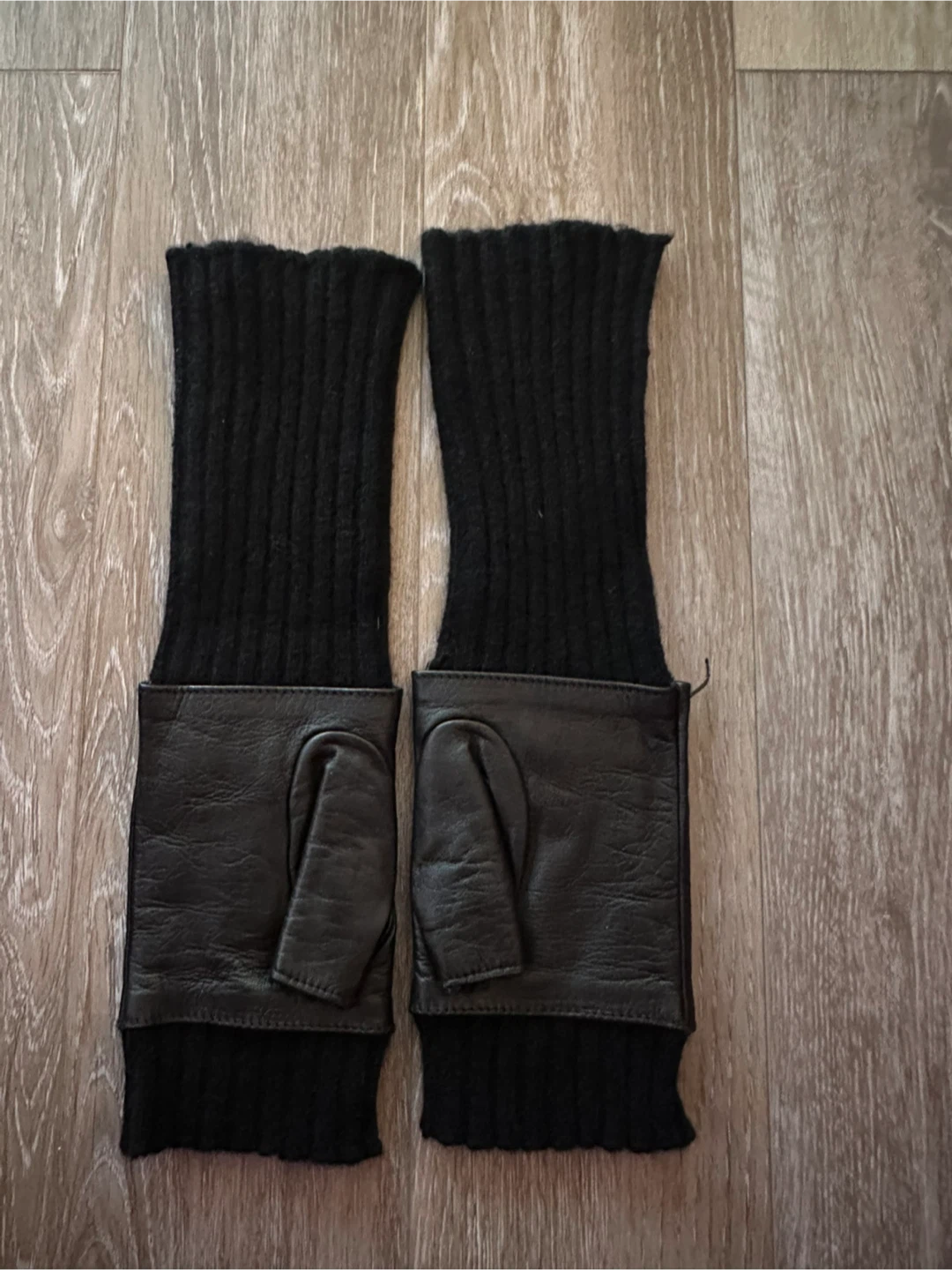 Sermoneta Gloves Black Leather Cashmere Lined