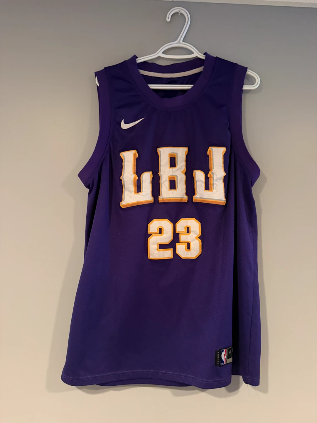 Nike LeBron James Los Angeles Lakers Swingman Jersey