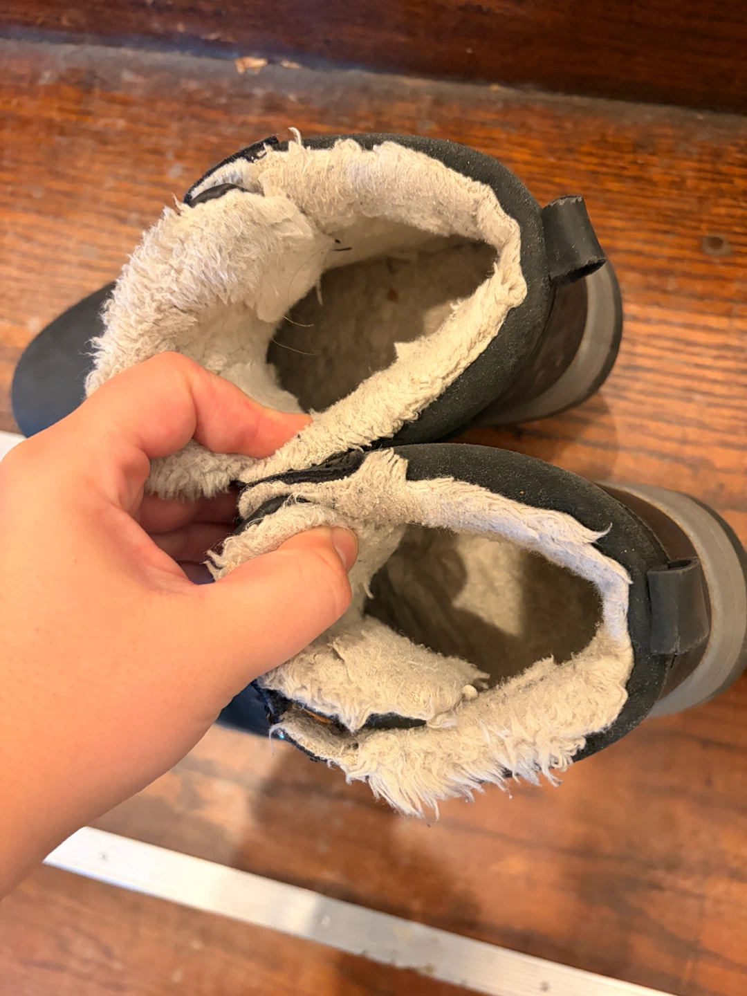 Black Faux-Fur Lined Winter Boots - photo 4