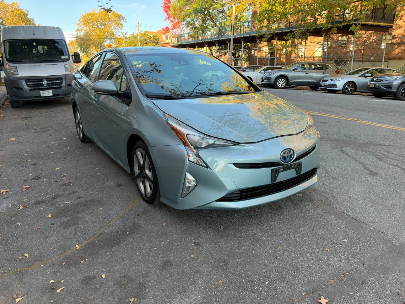 2017 Toyota Prius Hybrid - photo 2