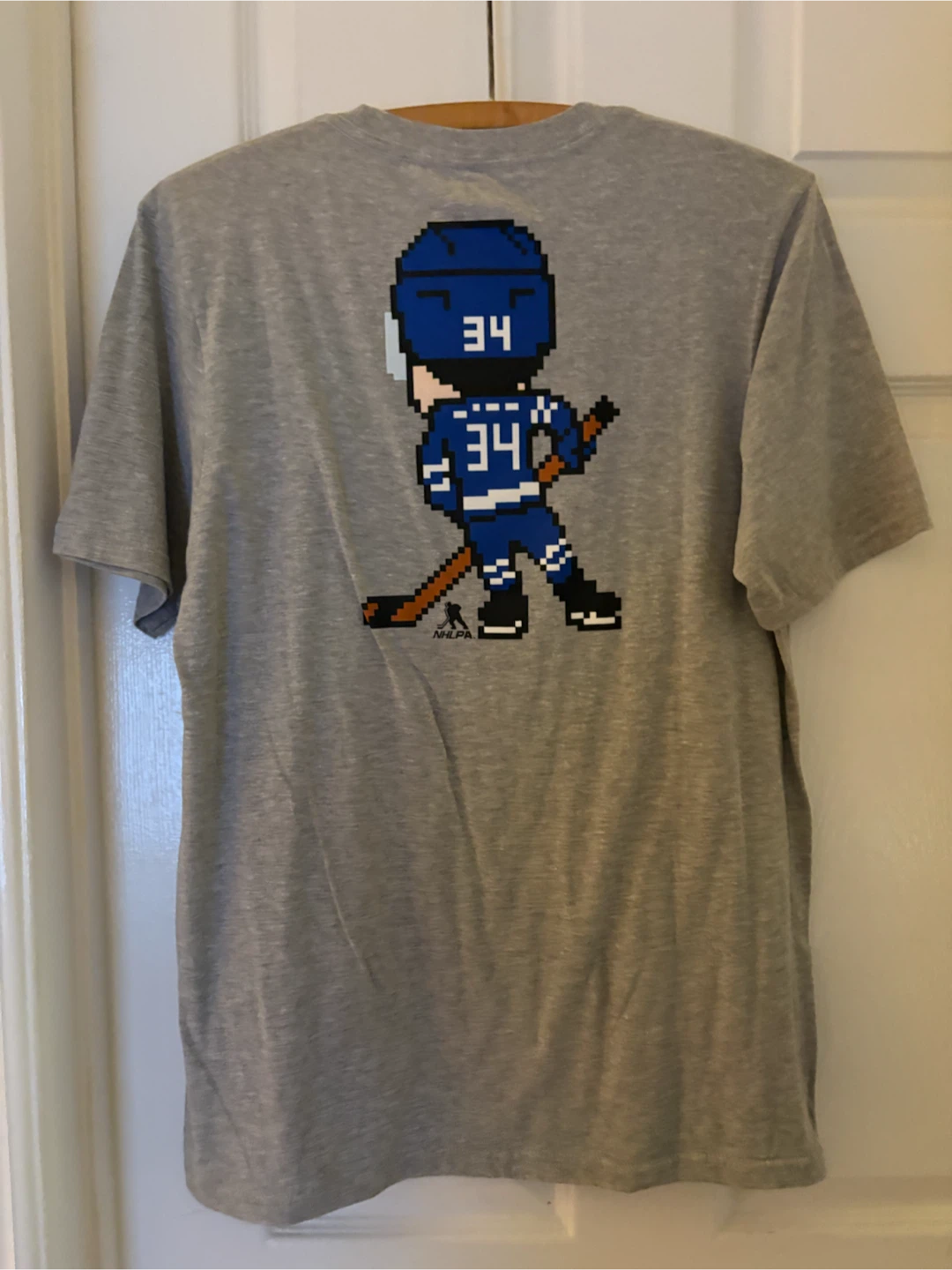 Toronto Maple Leafs Auston Matthews youth xl-18 Tshirt -New - photo 2