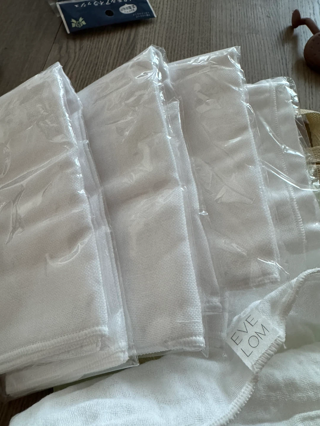 Bundle: Eve Lom Muslin Cloths 4-Pack - photo 2