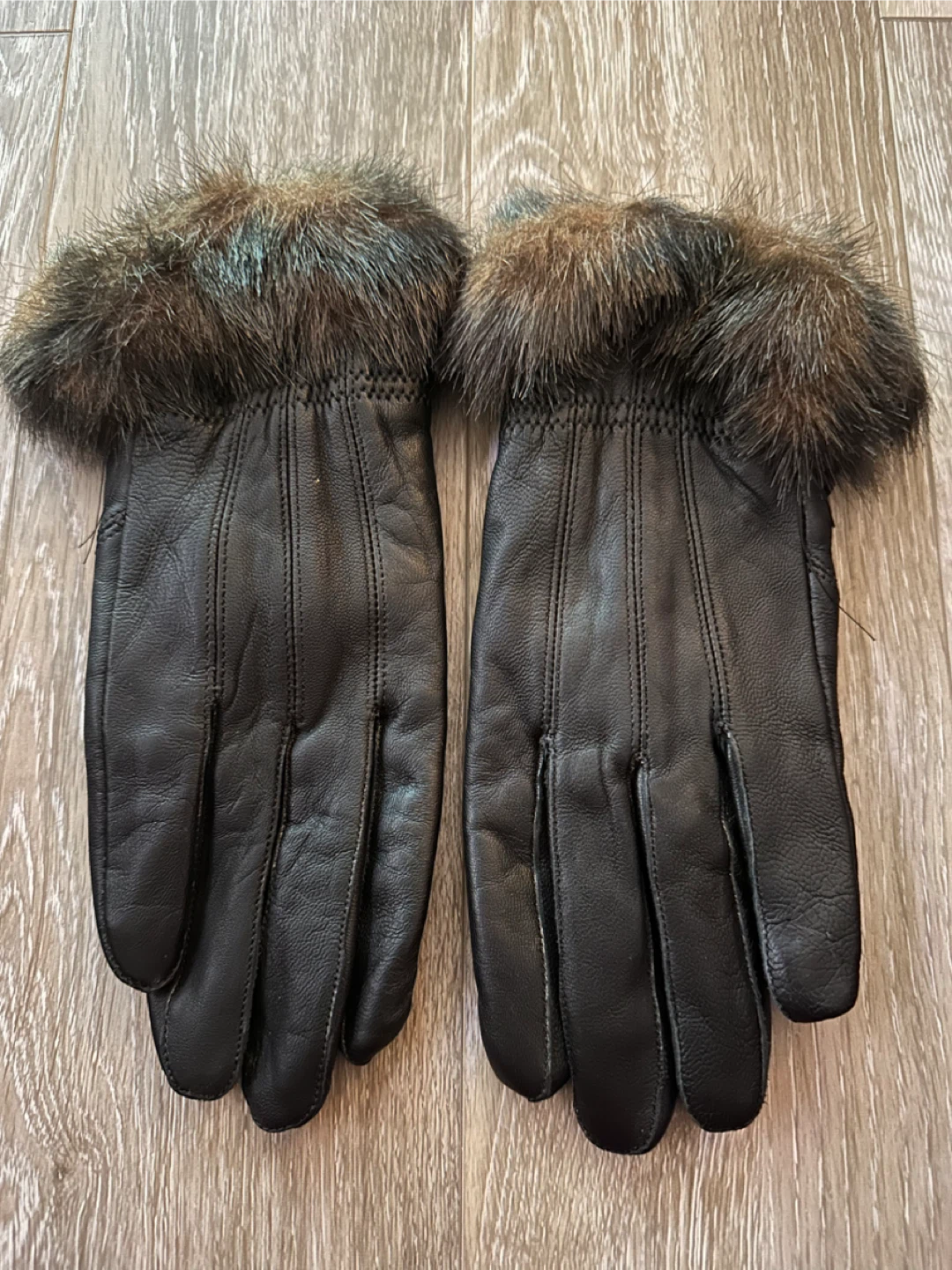 Black Leather Gloves with Faux Fur Trim