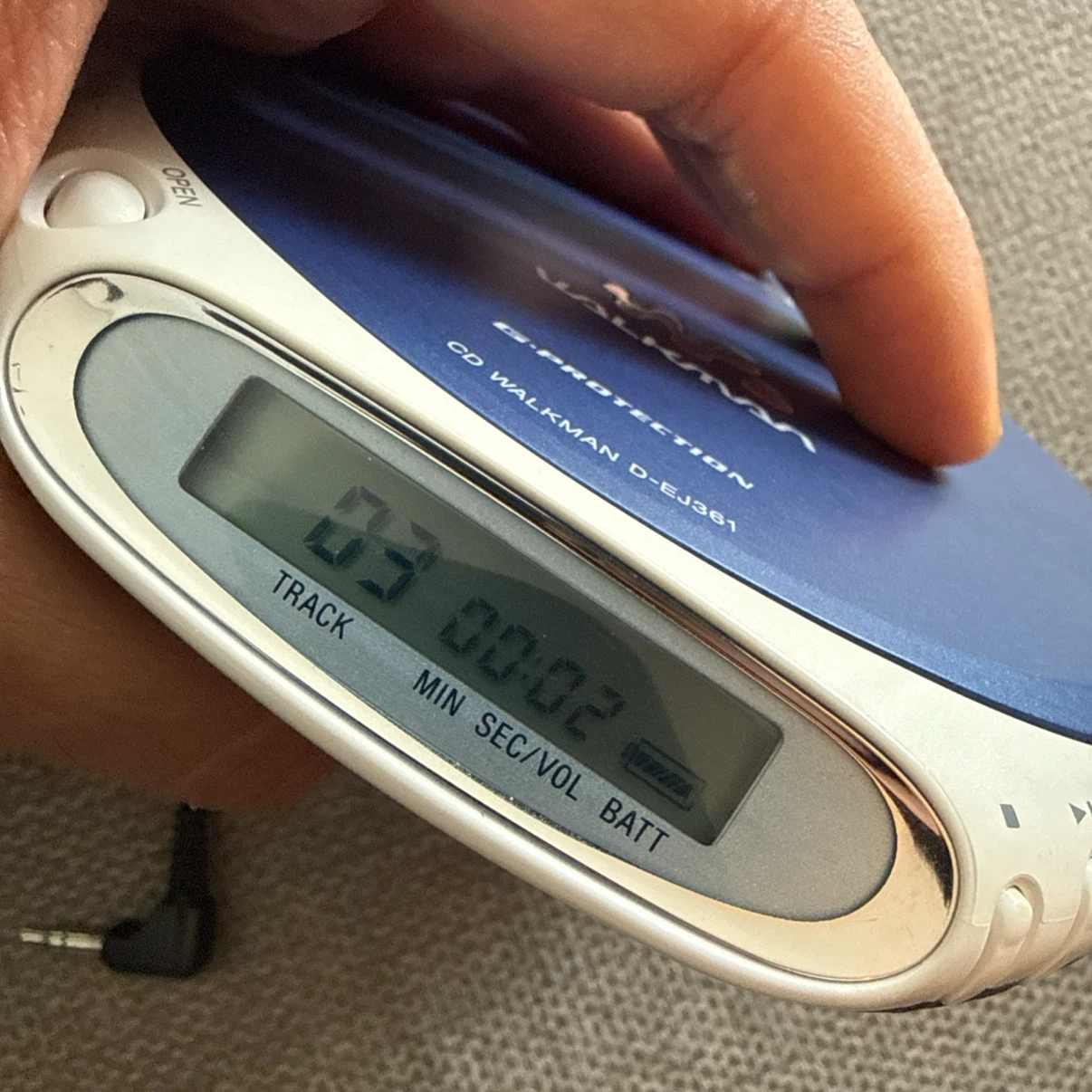 Sony Walkman D-EJ361 CD Player - photo 3