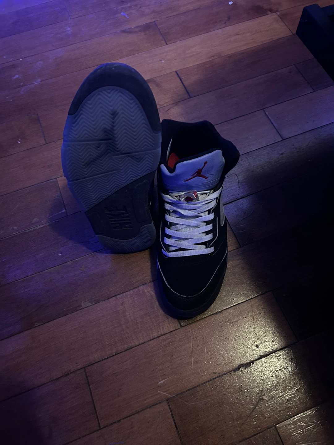 Air Jordan 5 black metallics - photo 5