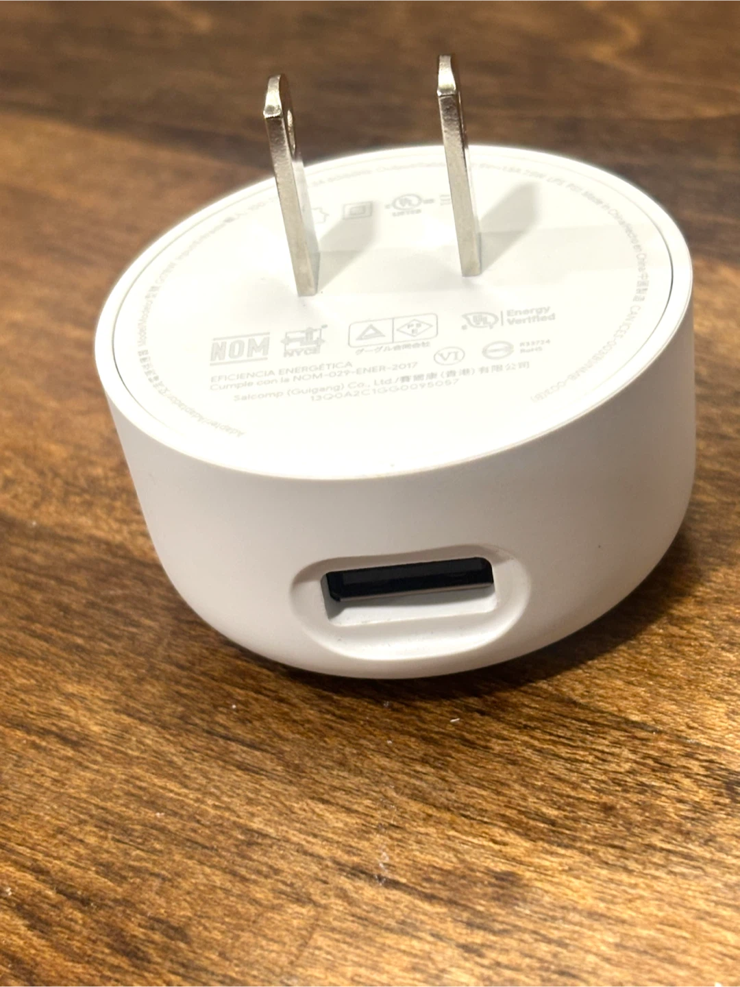 Google G17BW USB Power Adapter - photo 2