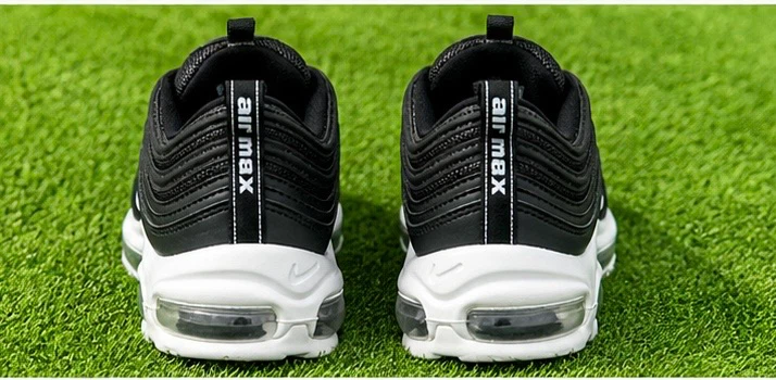 Nike Air Maxes - photo 3