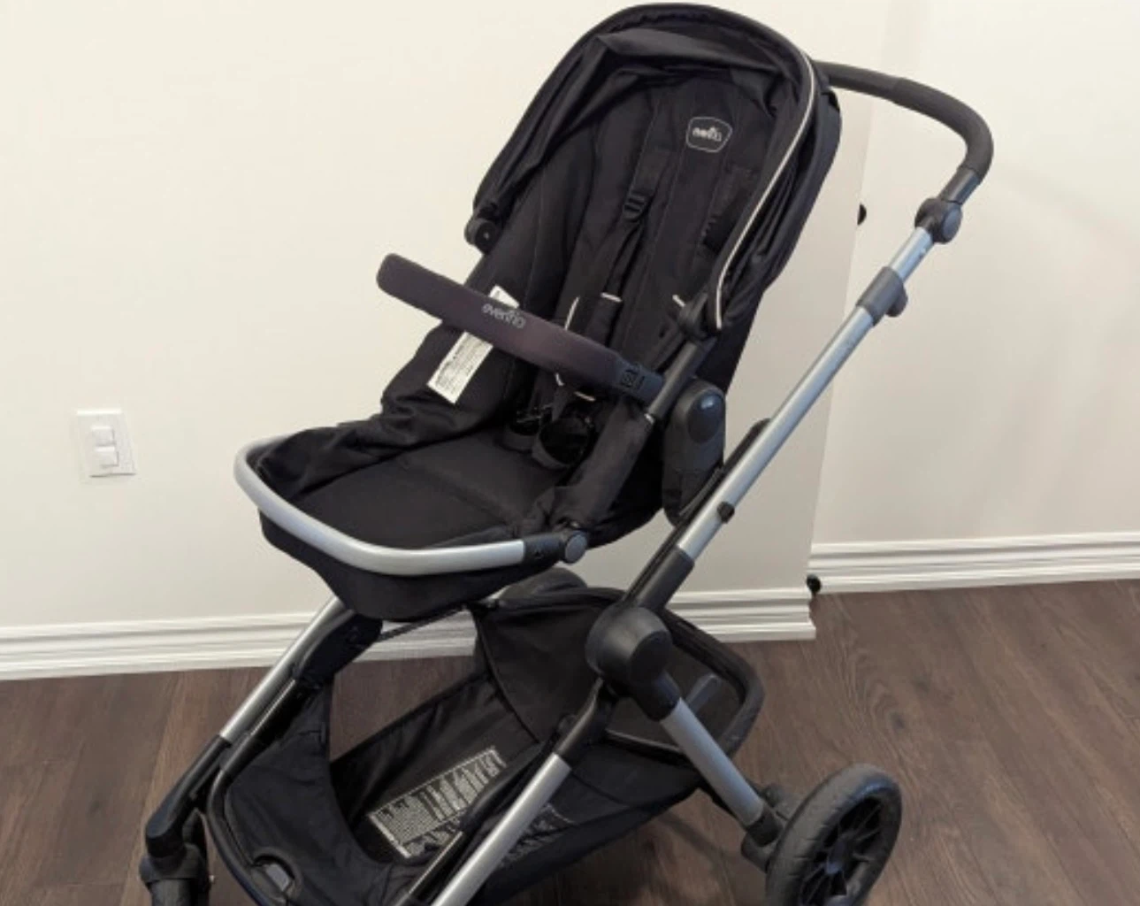 Evenflo Pivot Xpand Double Stroller Car Seat Very Good Condition - photo 5