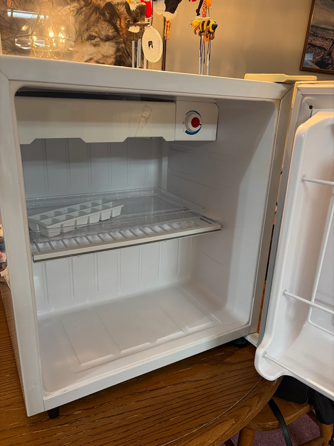 Danby Compact Bar Fridge - photo 2