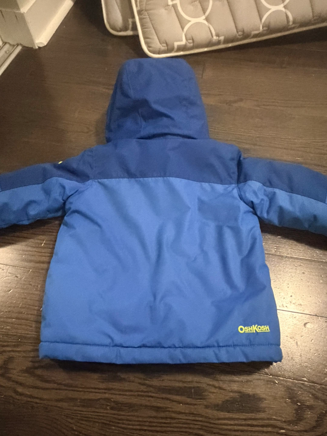 OshKosh  Snowsuit 24M - photo 3