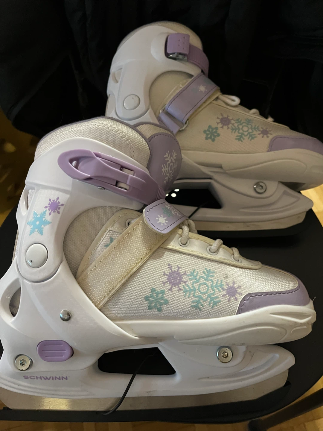 Size Adjustable Ice Skates - photo 3