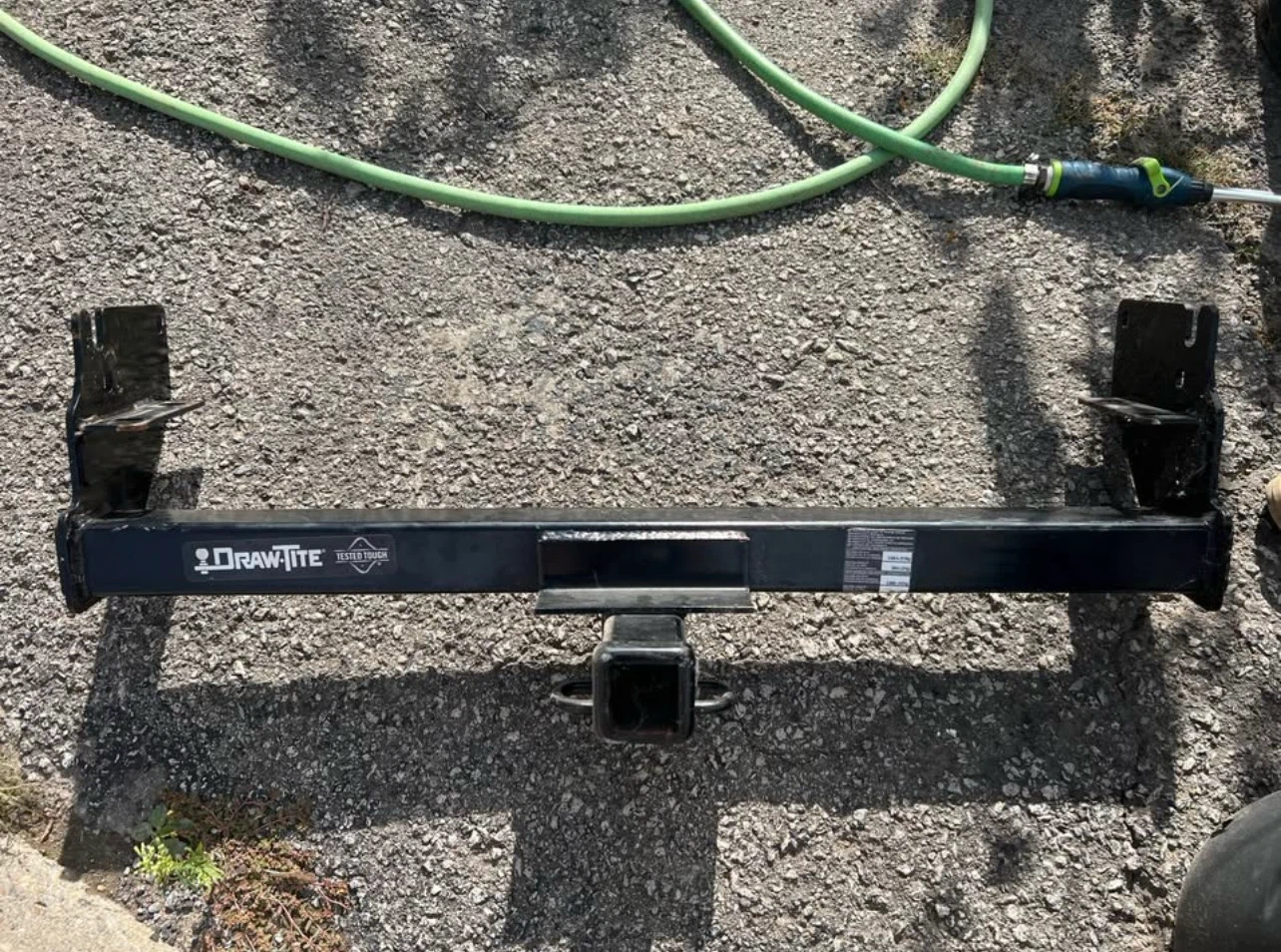 Draw Tite hitch Toyota Tacoma 2010 - photo 2