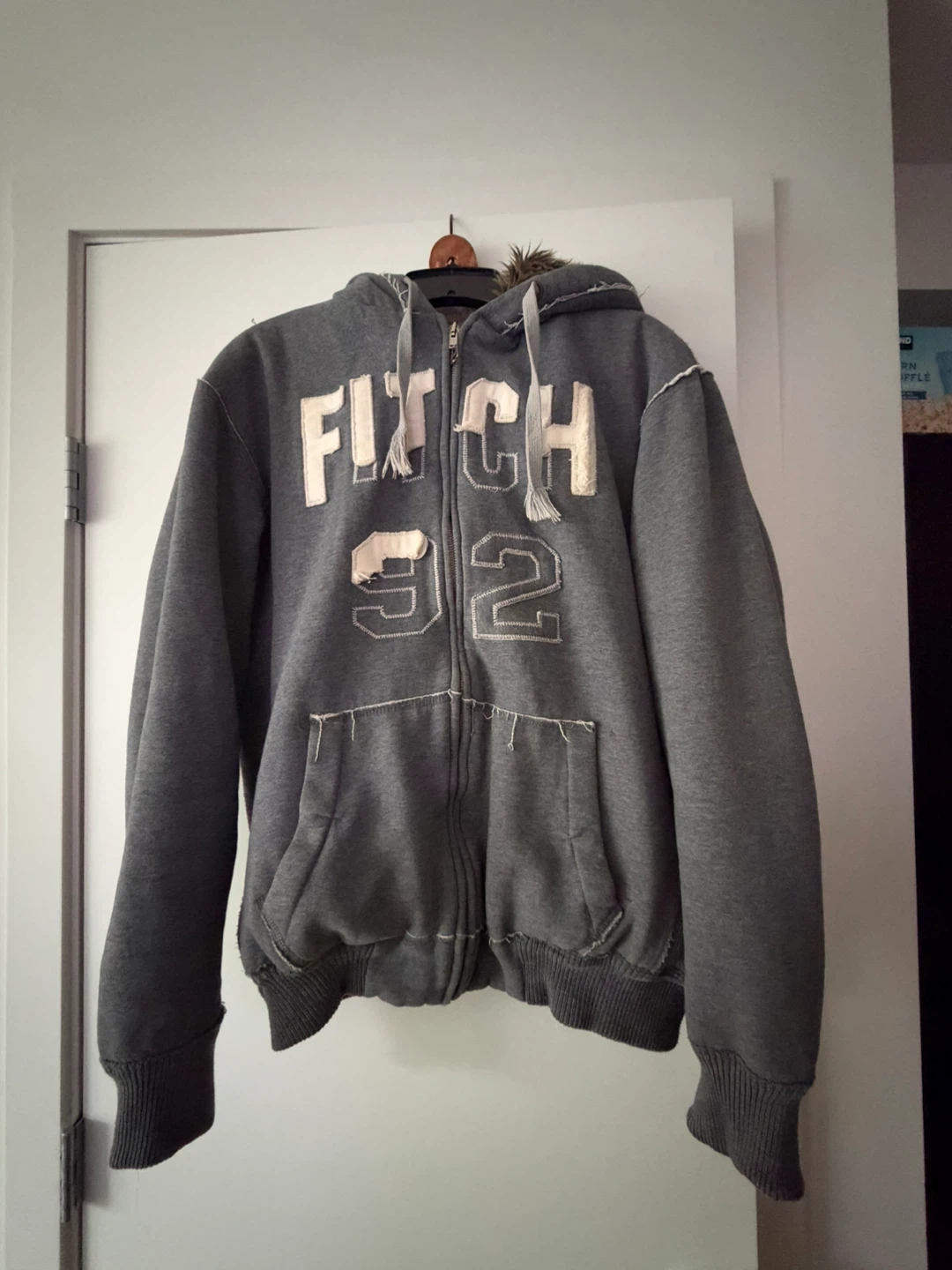 Wolf Jaw Hoodie Size M