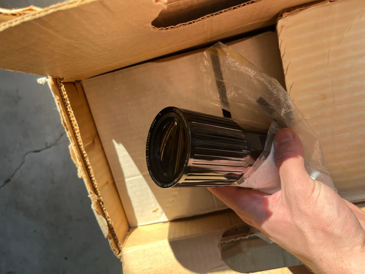 Kodak B601H Carousel Projector like new in box - photo 4