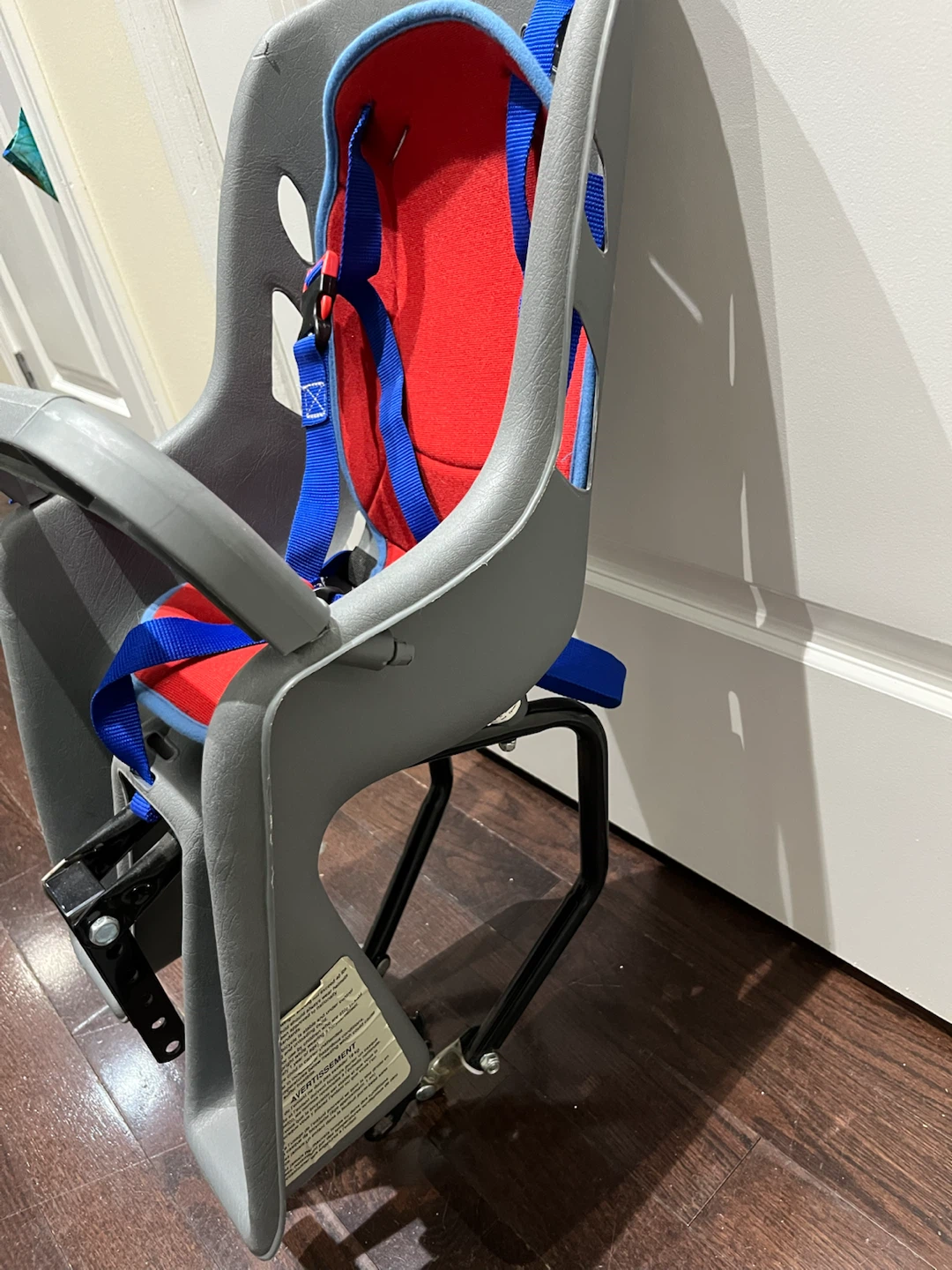 Rear-mounted child bike seat - photo 5