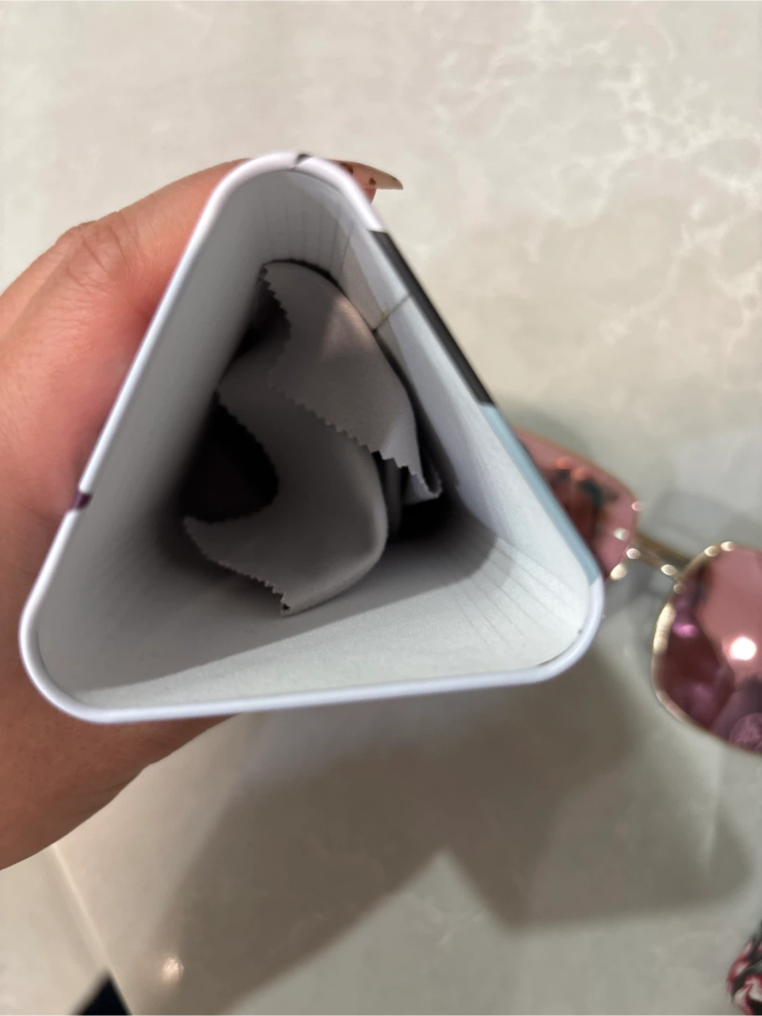 Rose gold square sunglasses with geometric case - photo 2