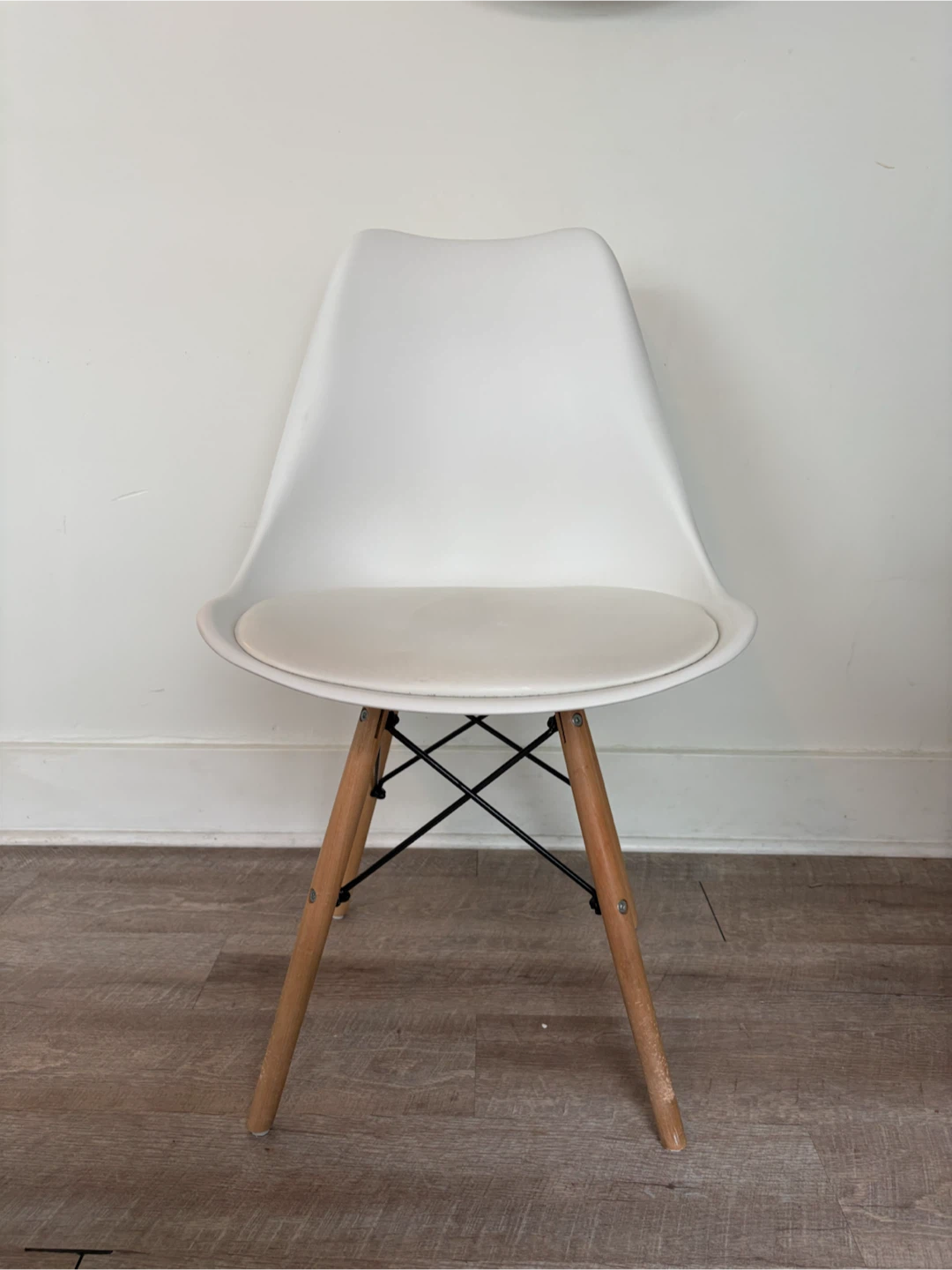 EIFFEL - white leather padded side chair