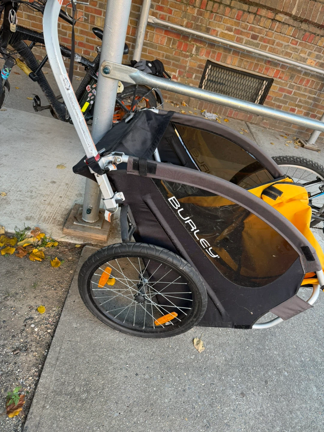 Burley Bee Bicycle Trailer - photo 4