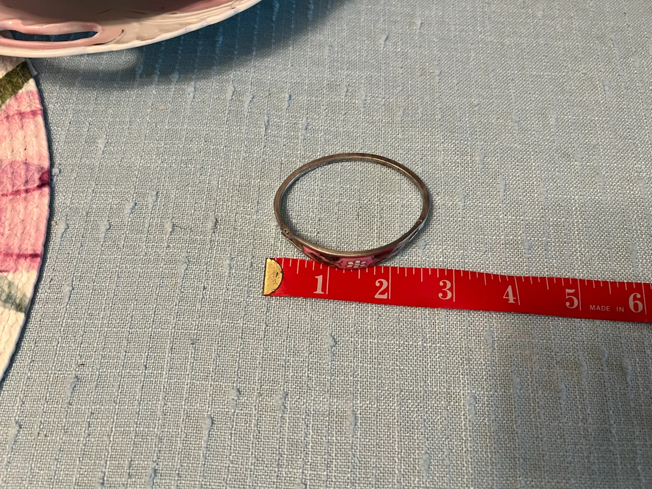 Pink mother of pearl bangle - photo 2