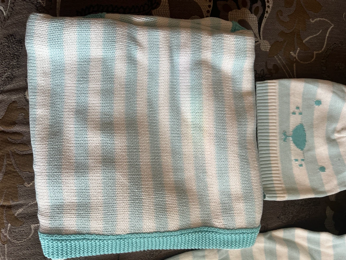 Baby outfit set with newborn accessories and Kiinde nipples - photo 2