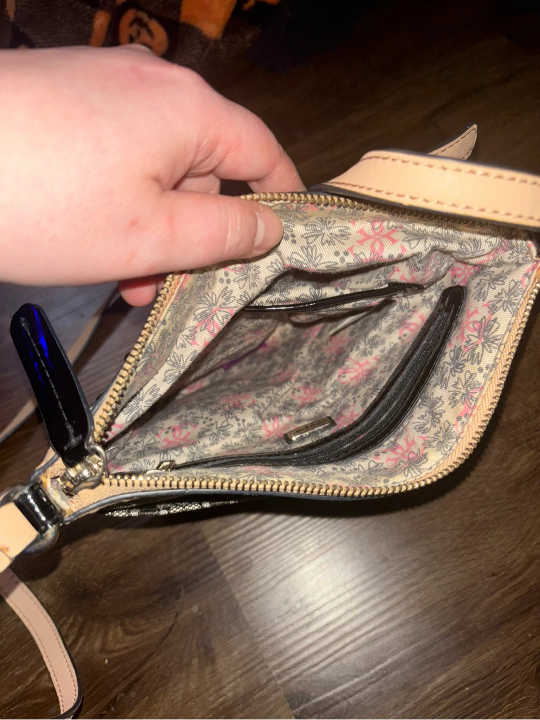 Guess Crossbody Bag with Charms - photo 3