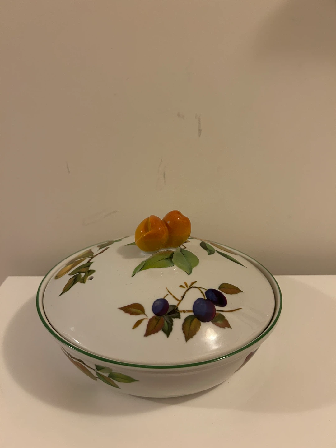 Royal Worcester Evesham Vale Casserole Dish
