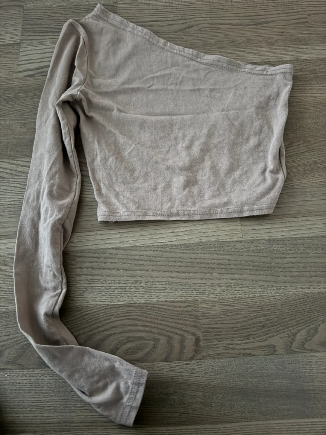 Designer’s Taupe One-Shoulder Long Sleeve Crop Top - photo 4
