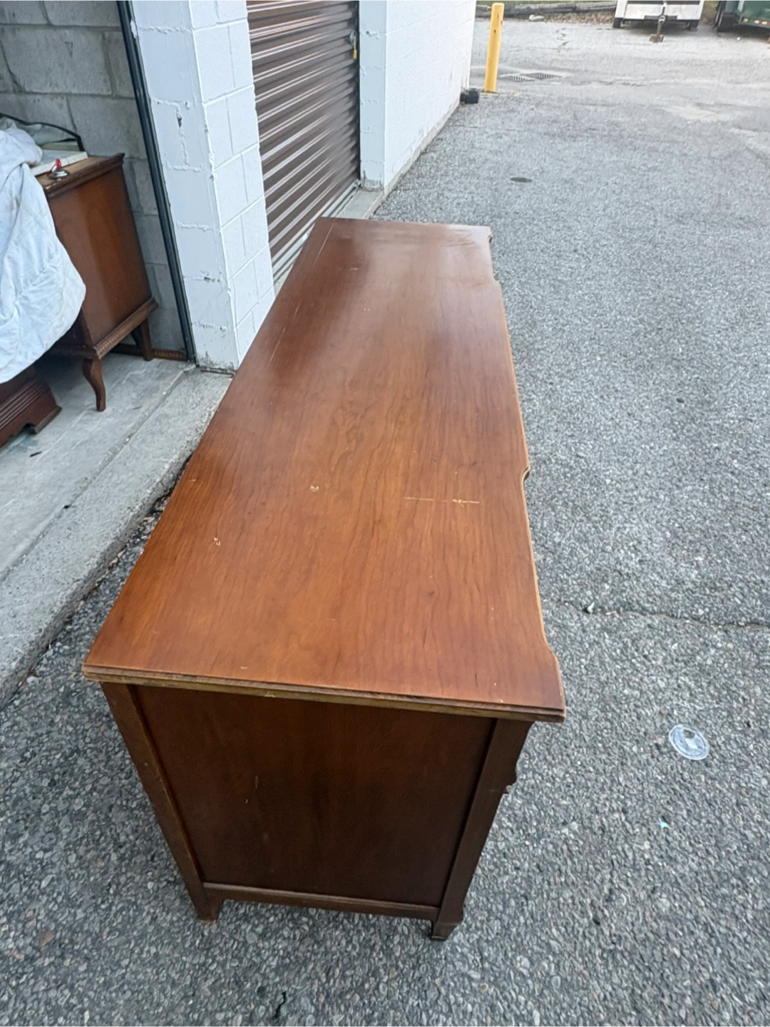 Free delivery used Vintage wooden sideboard - photo 4