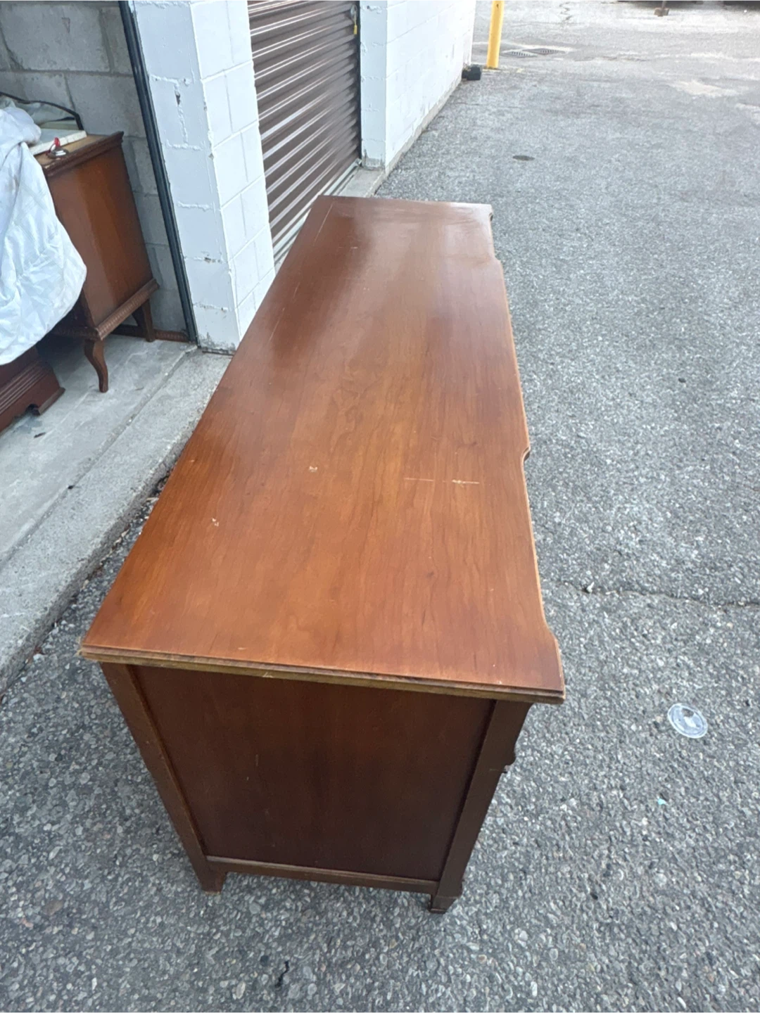Free delivery used Vintage wooden sideboard - photo 5