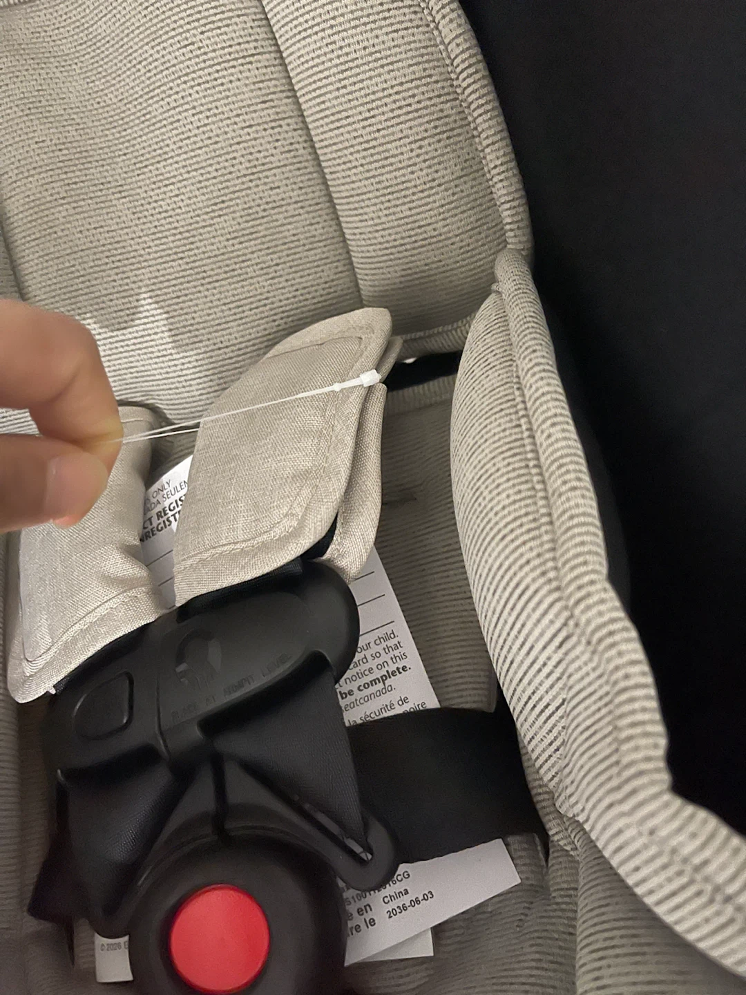Evenflo LiteMax Infant Car Seat - photo 3