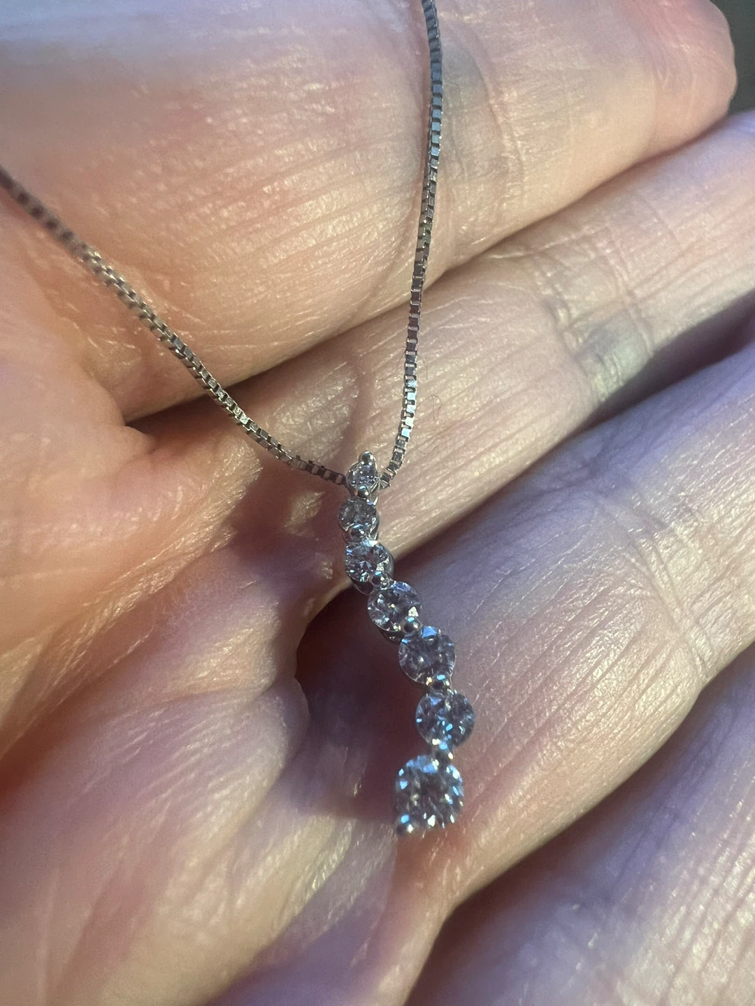 10K Gold Diamond Pendant Necklace - photo 3