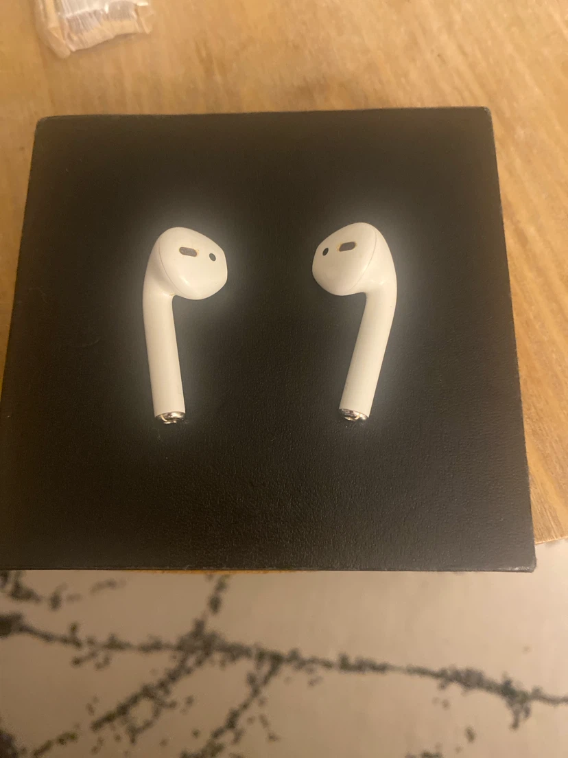 Apple AirPods