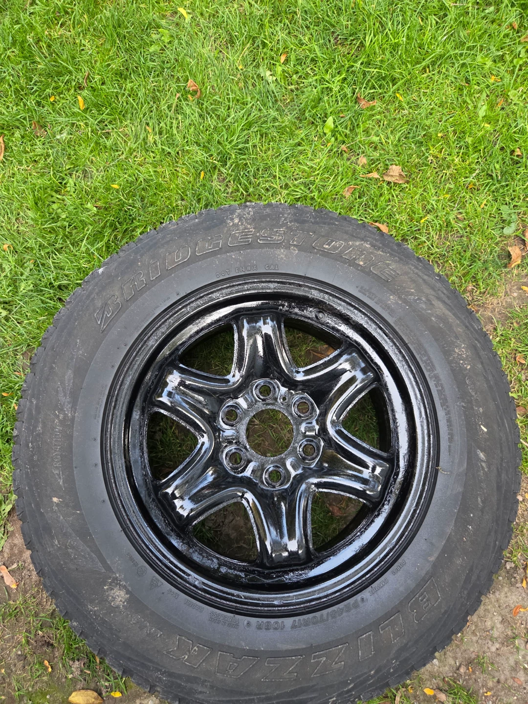 Bridgestone Blizzak Tire P245/70R17 - photo 2