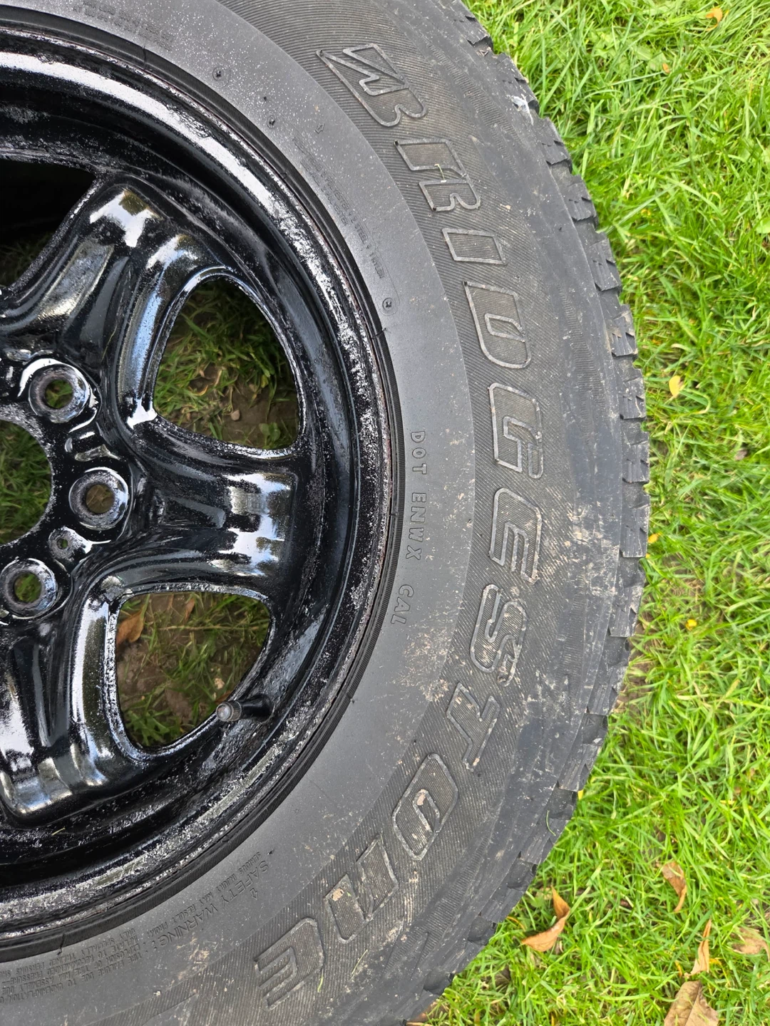 Bridgestone Blizzak Tire P245/70R17 - photo 3