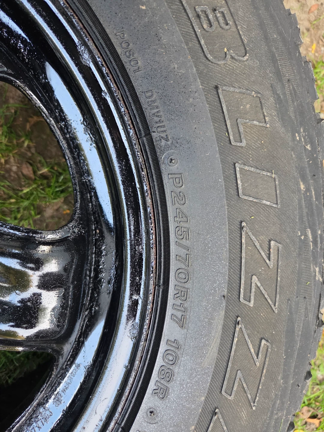 Bridgestone Blizzak Tire P245/70R17 - photo 4