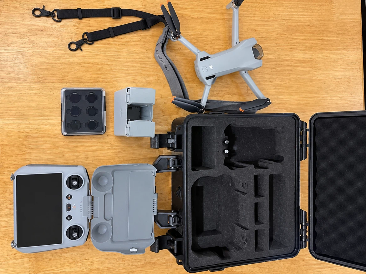 DJI Mini 3 Pro Drone with Controller and Hard Case