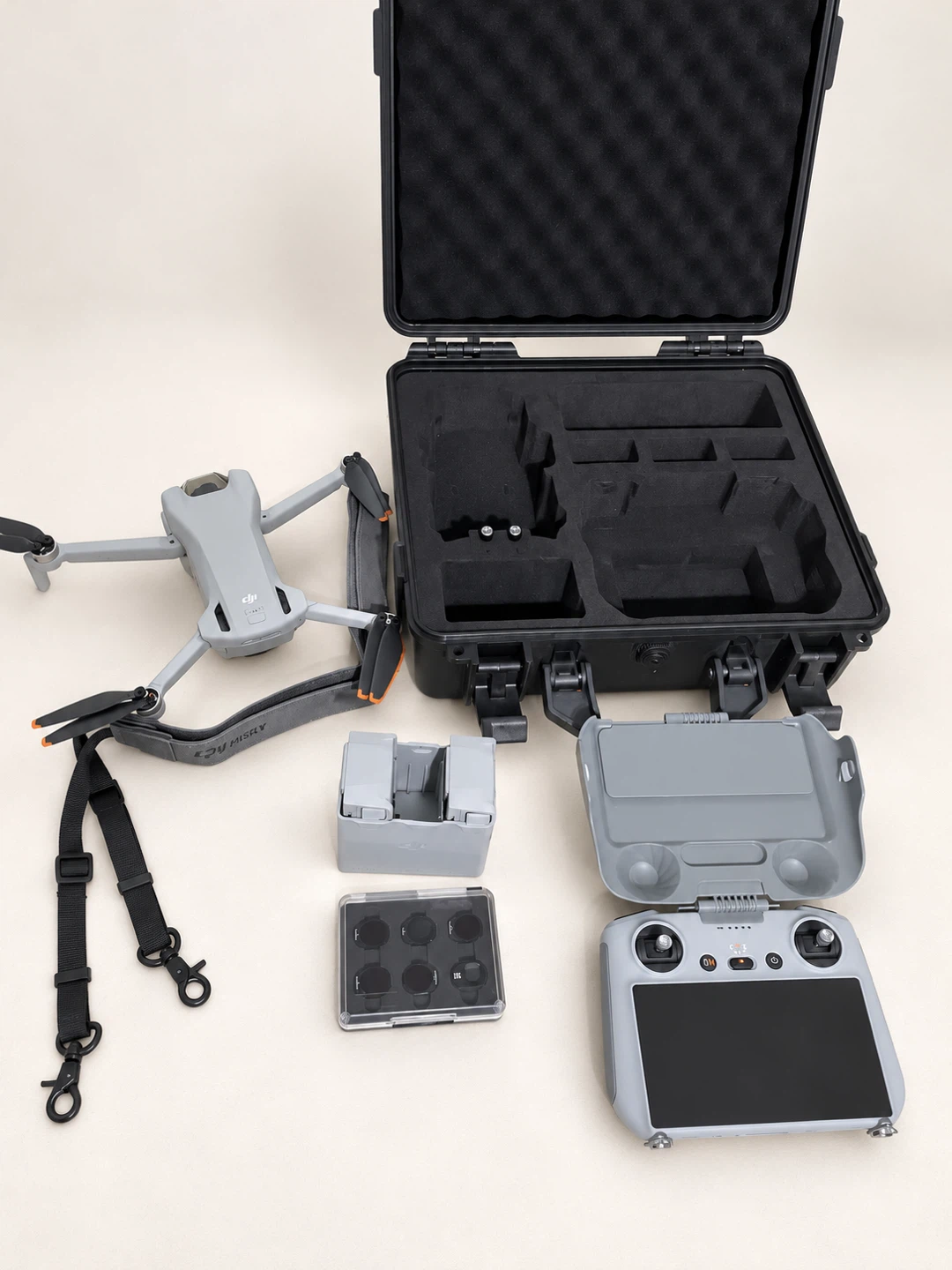 DJI Mini 3 Pro Drone with Controller and Hard Case - photo 2