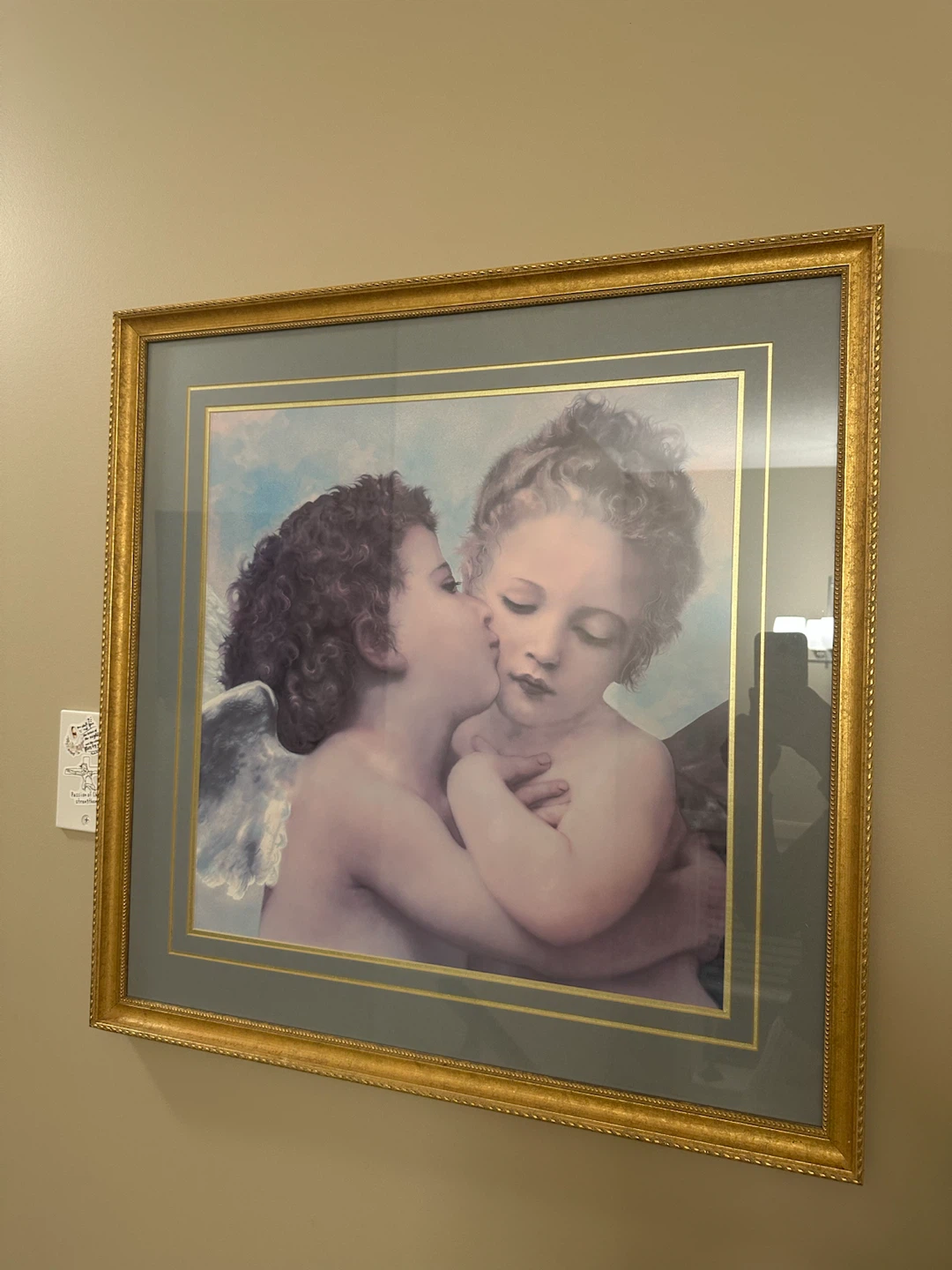 Elegant & Gallery-Focused (Great for art lovers) - photo 3
