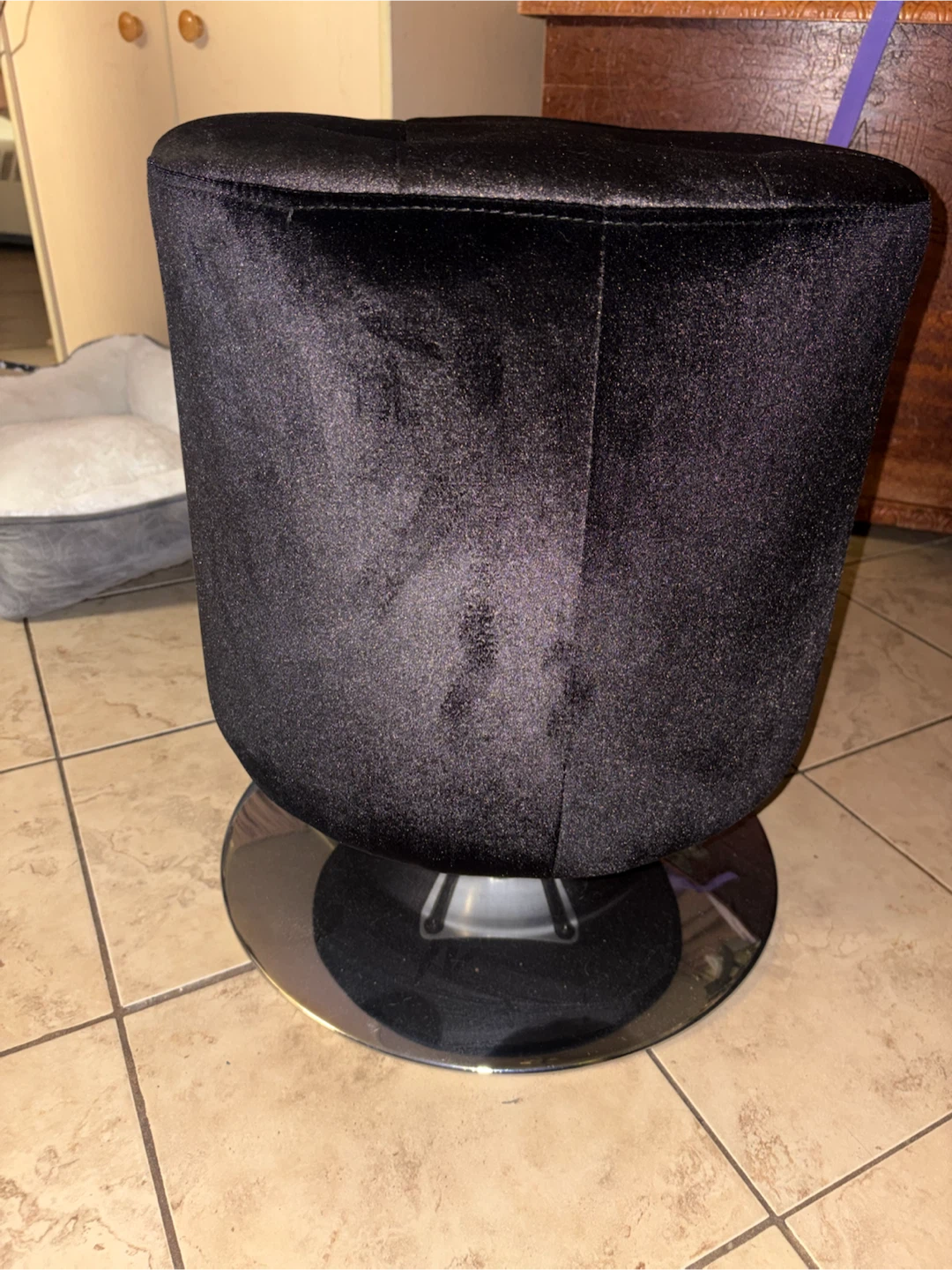 Black Velvet Tufted Round Stool - photo 3