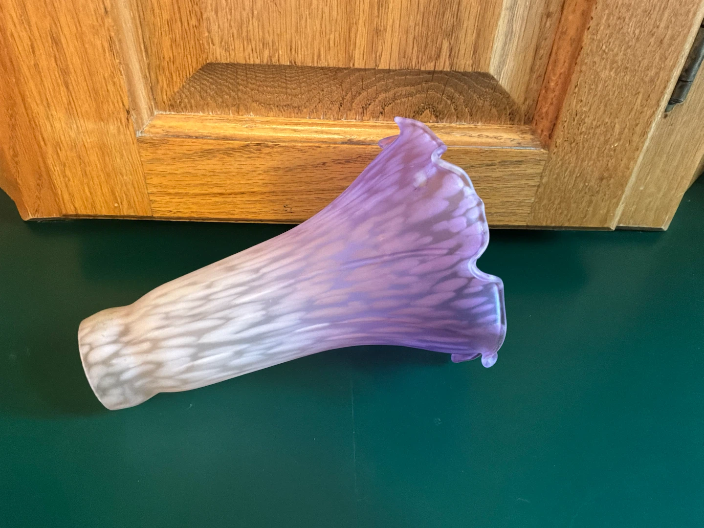 Lily Glass Flower Lamp Shade Purple & White Opalescent Pattern 🐞 - photo 3