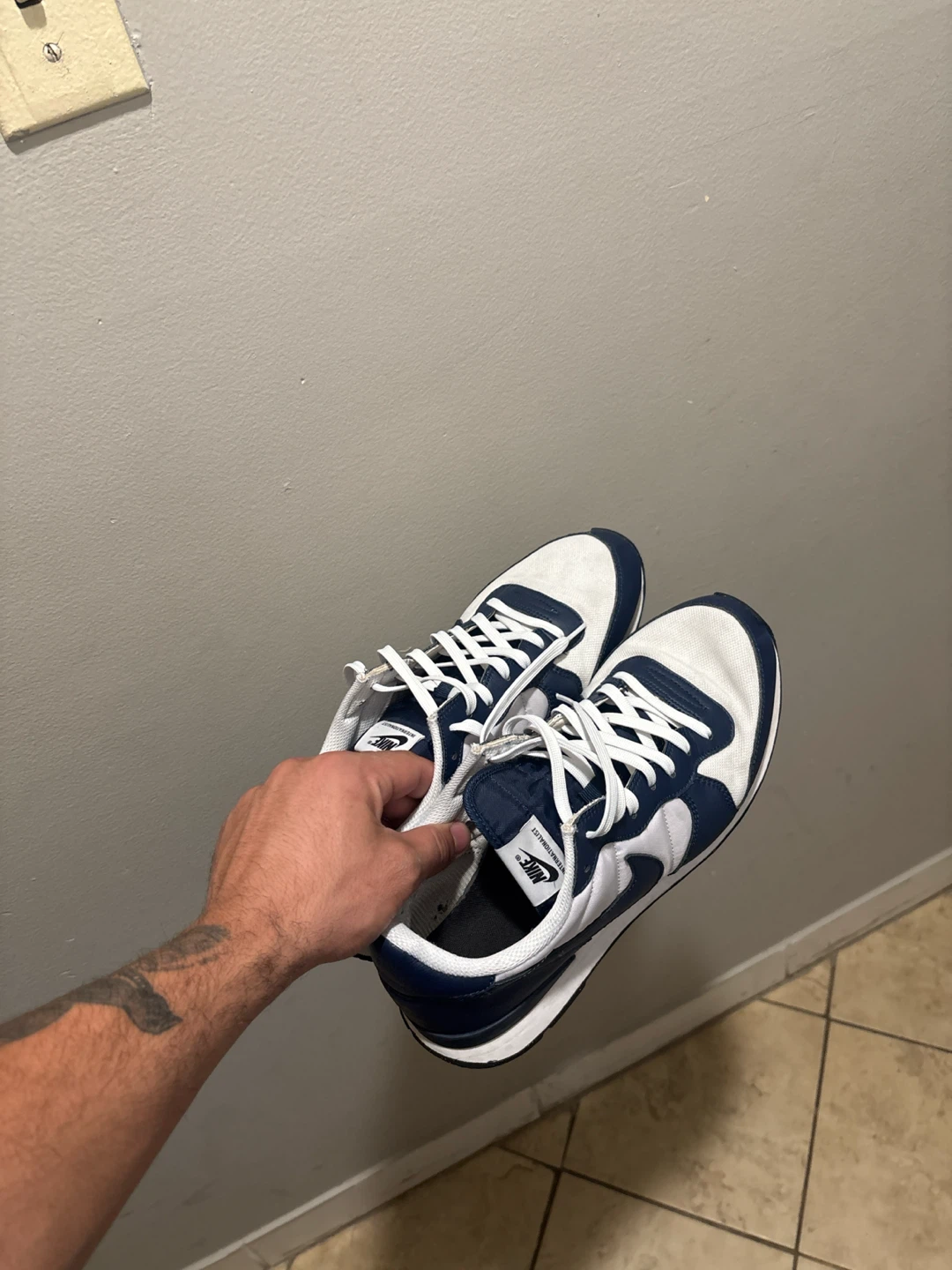 Nike Navy and White Sneakers - photo 2